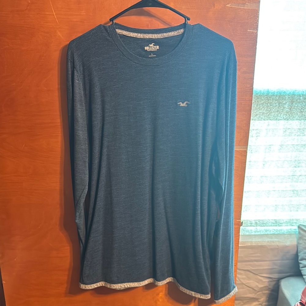 Hollister Men's Blue Long Sleeve Shirt